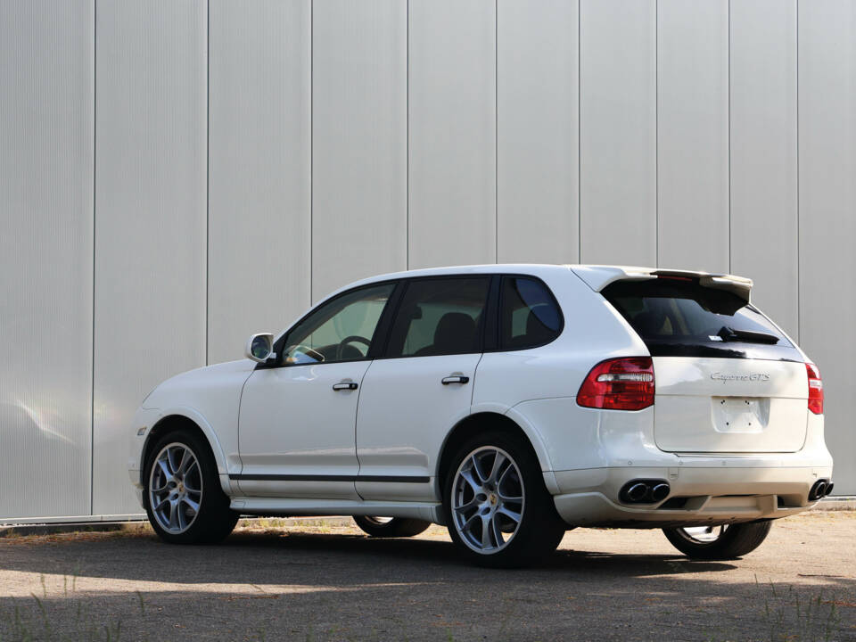 Bild 32/49 von Porsche Cayenne GTS (2009)