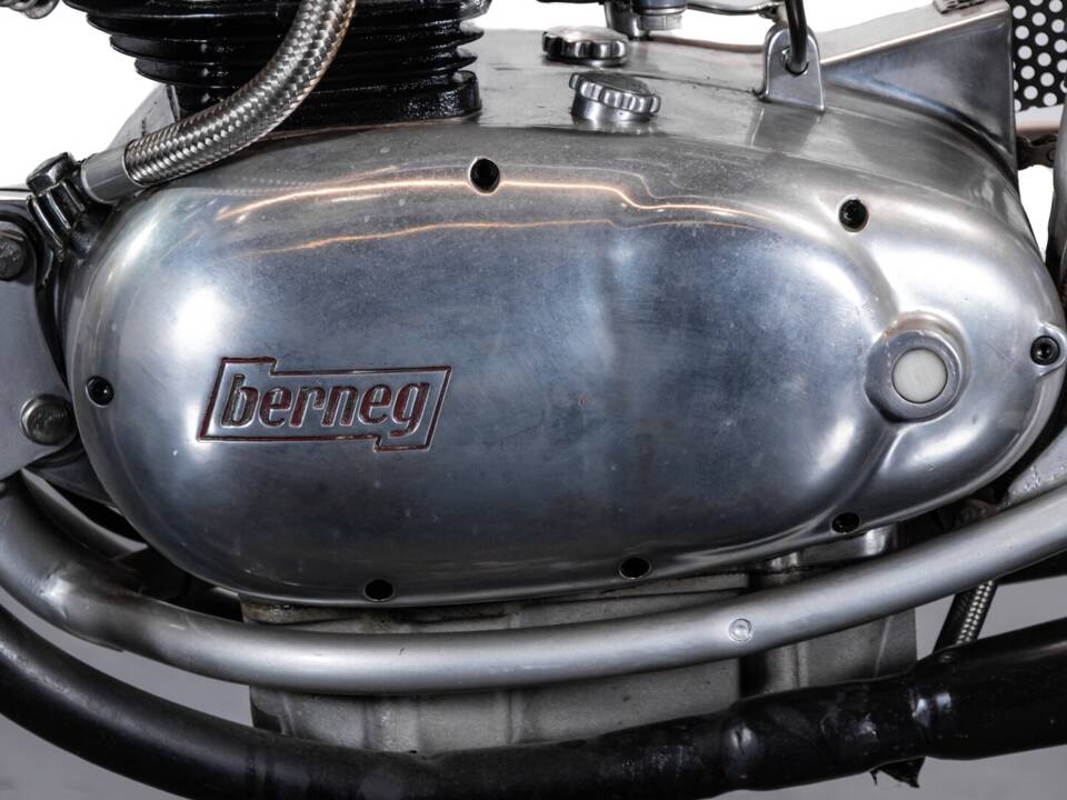 Immagine 8/32 di Berneg Fario 175 (1952)