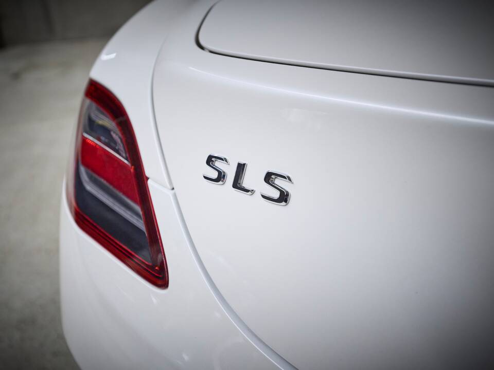 Bild 32/100 von Mercedes-Benz SLS AMG Roadster (2012)