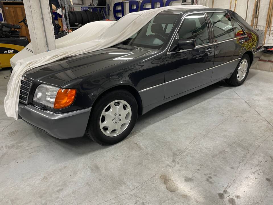 Image 9/45 of Mercedes-Benz 500 SEL (1992)
