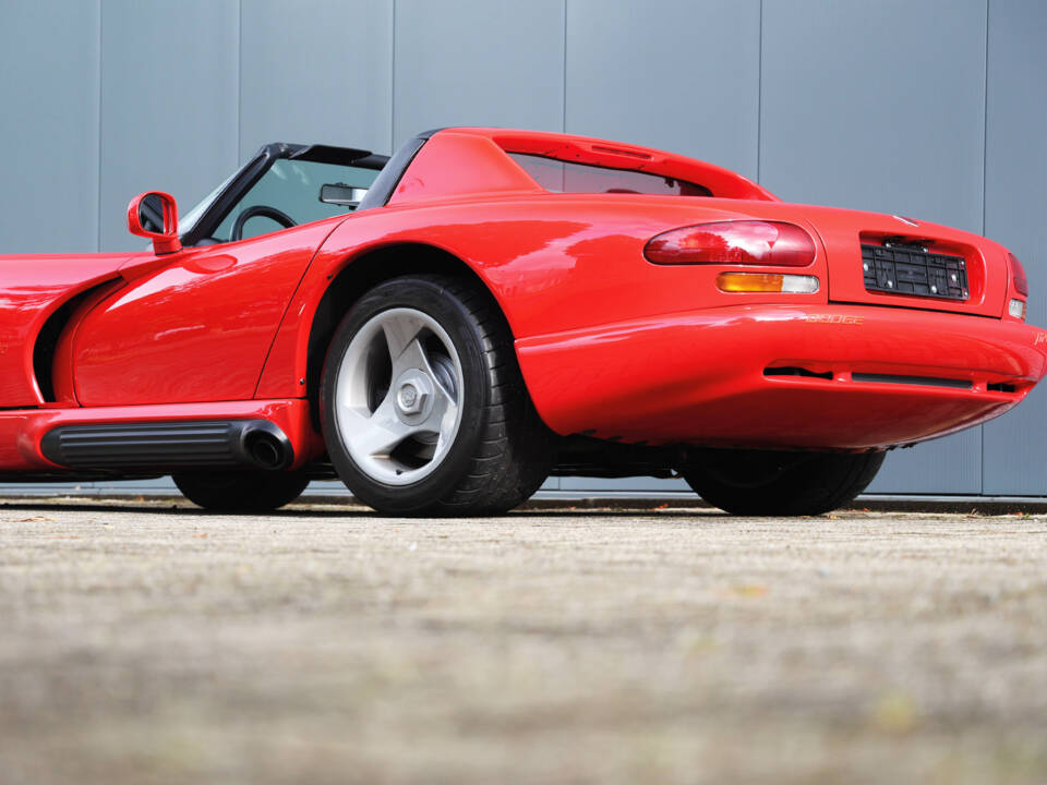 Bild 37/61 von Dodge Viper RT&#x2F;10 (1993)