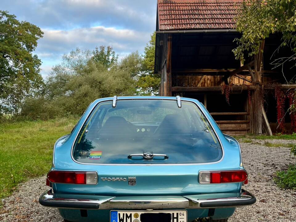 Bild 21/35 von Volvo 1800 ES (1973)