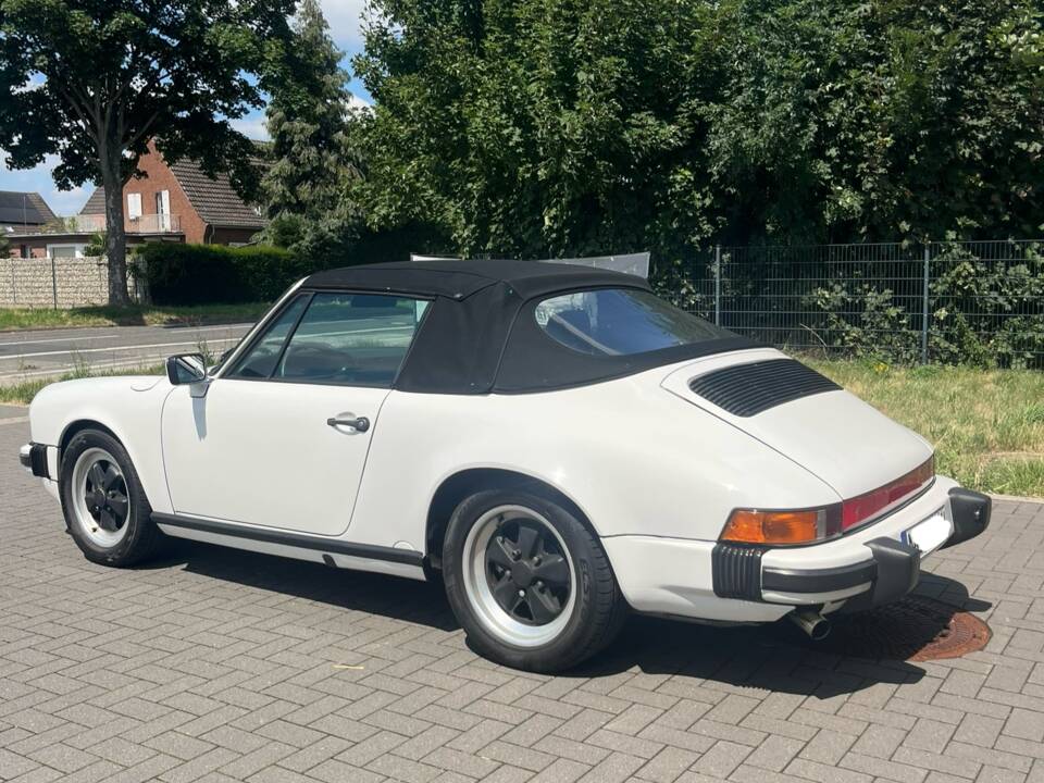 Immagine 5/18 di Porsche 911 Carrera 3.2 (1986)