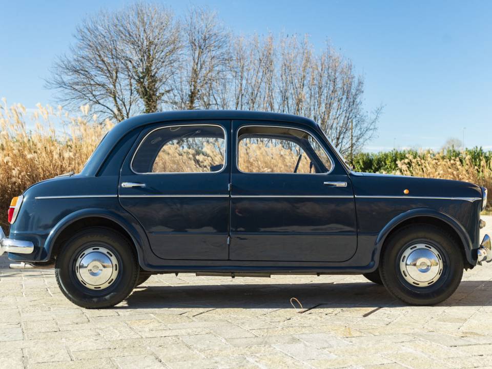 Image 5/27 of FIAT 1100-103 E (1957)