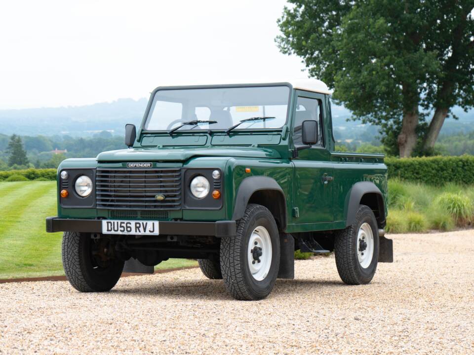Bild 1/50 von Land Rover Defender 90 Td5 (2006)