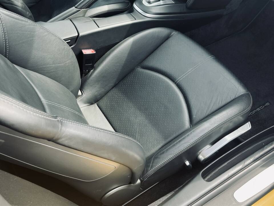 Image 24/53 of Porsche 911 Turbo (2007)