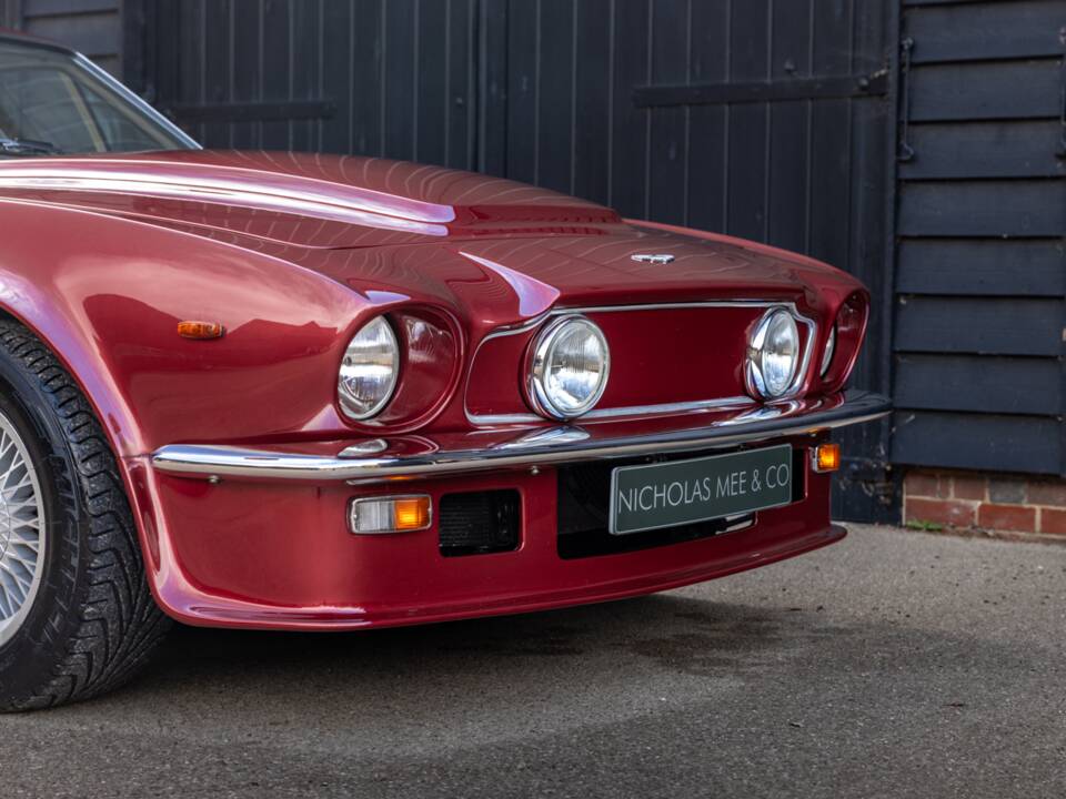 Image 46/75 de Aston Martin V8 Vantage (1985)