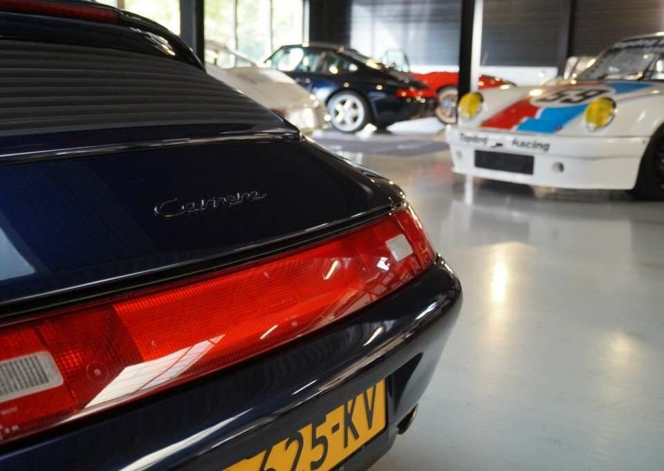 Image 34/50 de Porsche 911 Carrera (1995)