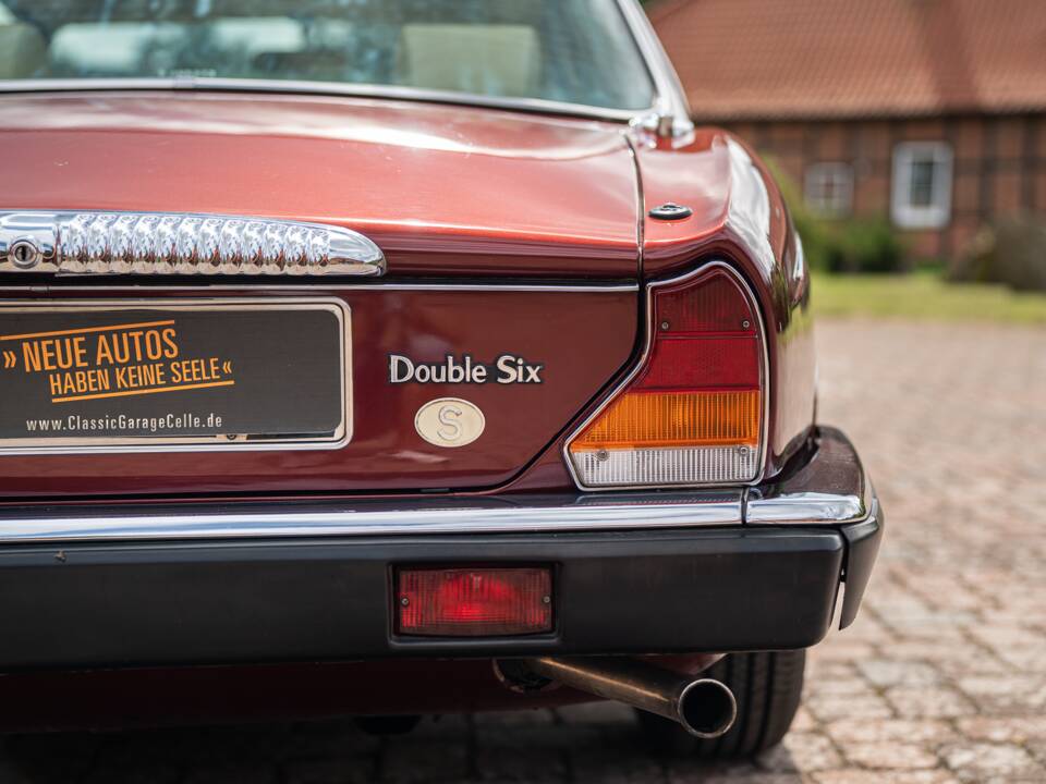 Bild 16/46 von Jaguar XJ 12 (1991)