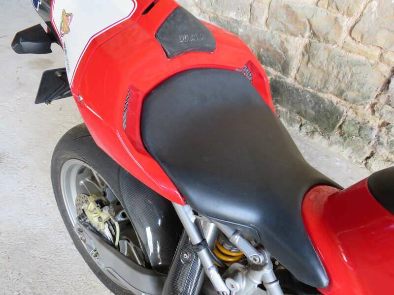 Bild 19/42 von Ducati DUMMY (2002)