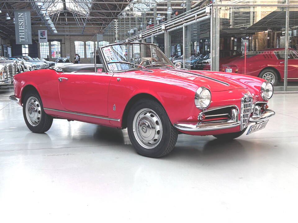 Image 4/35 of Alfa Romeo Giulietta Spider (1960)