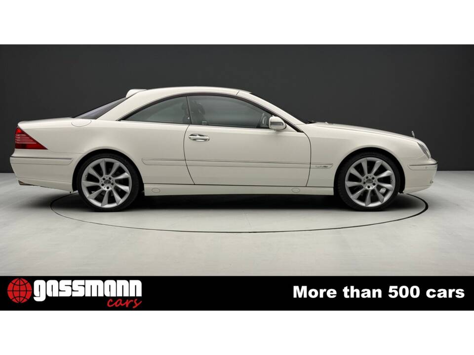 Imagen 4/15 de Mercedes-Benz CL 600 (2002)