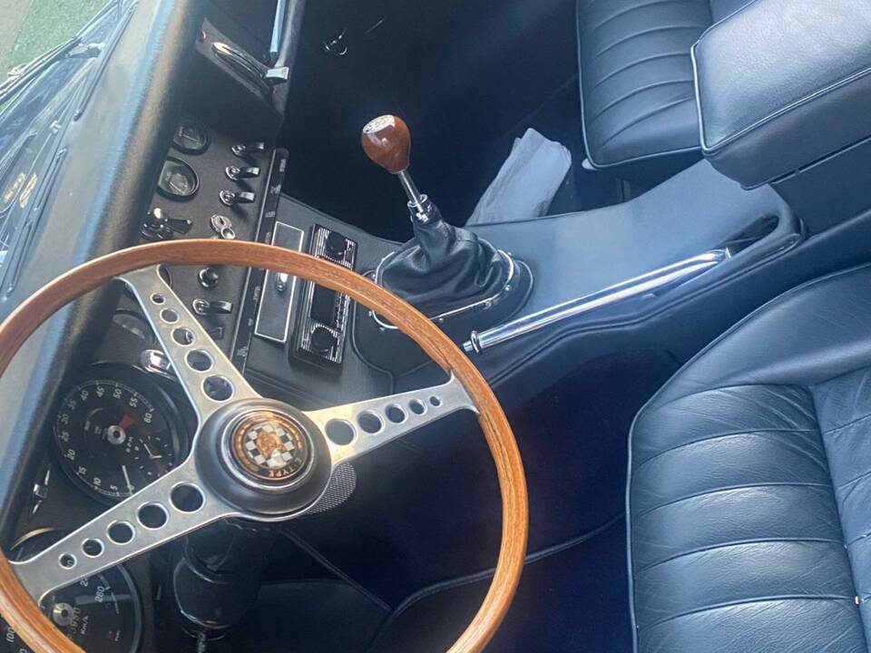Afbeelding 4/10 van Jaguar E-Type 4.2 (1965)