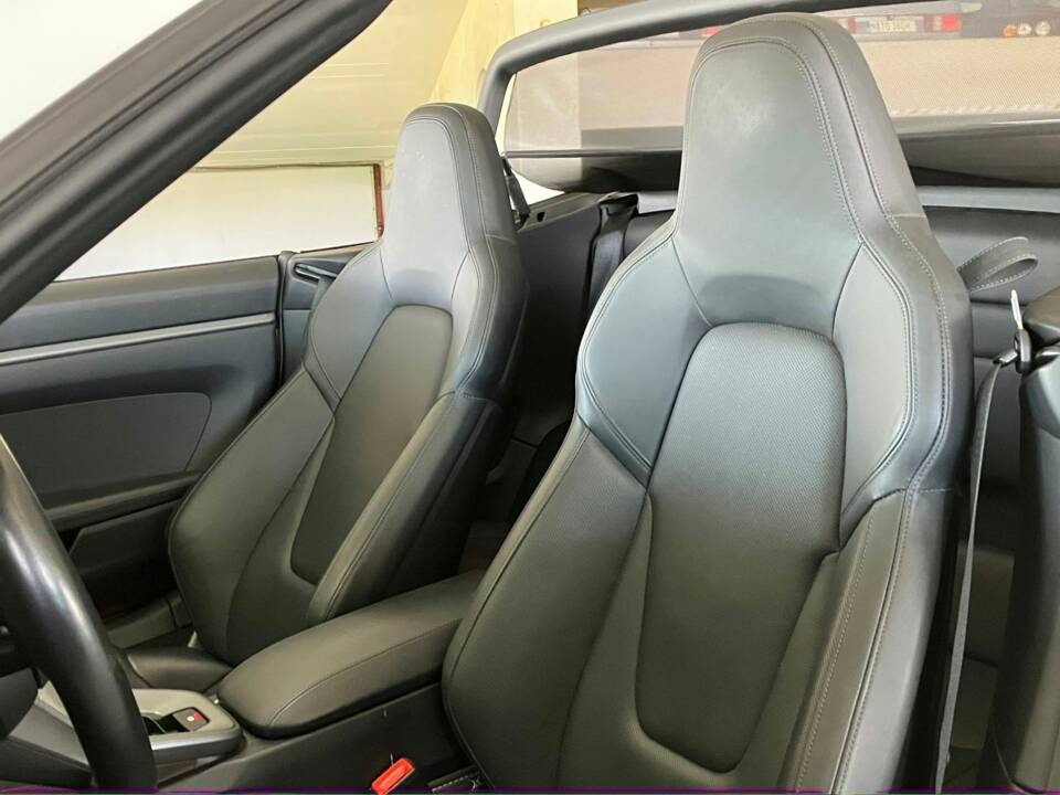 Image 17/22 de Porsche 911 Carrera (2023)