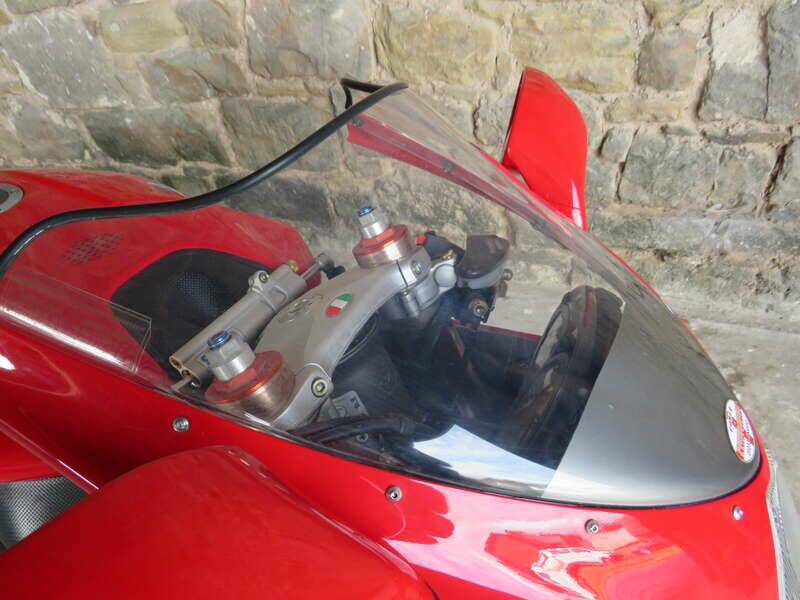 Bild 9/38 von MV Agusta DUMMY (2000)
