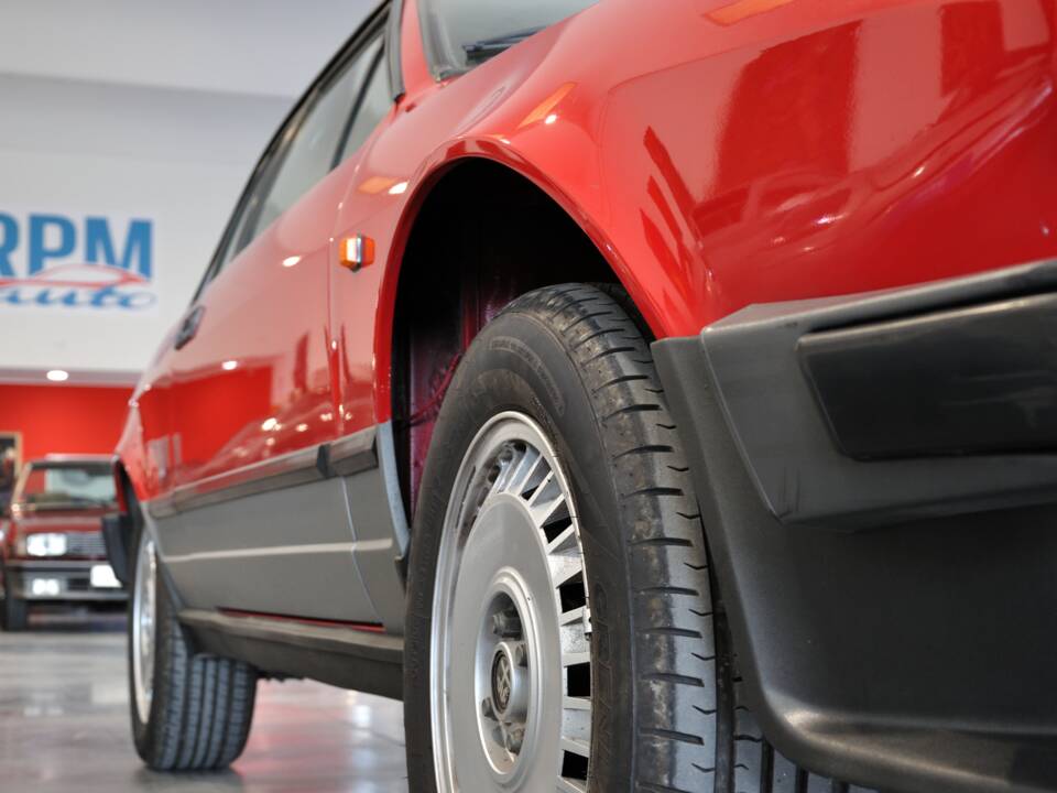Image 19/28 of Alfa Romeo GTV 2.0 (1984)