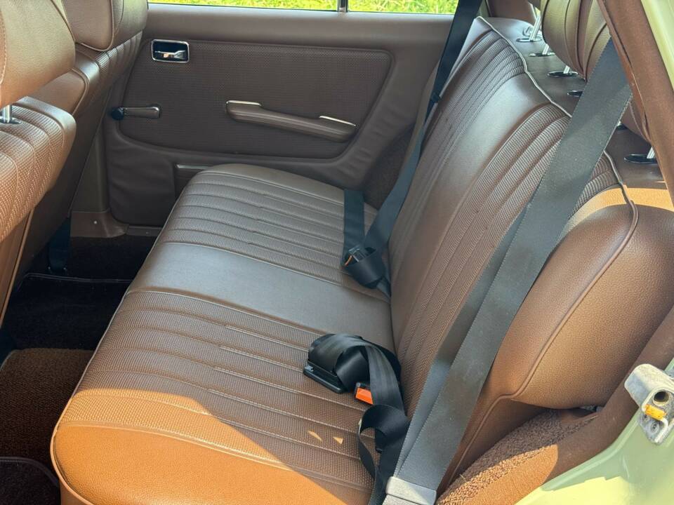 Bild 21/21 von Mercedes-Benz 300 TD (1978)