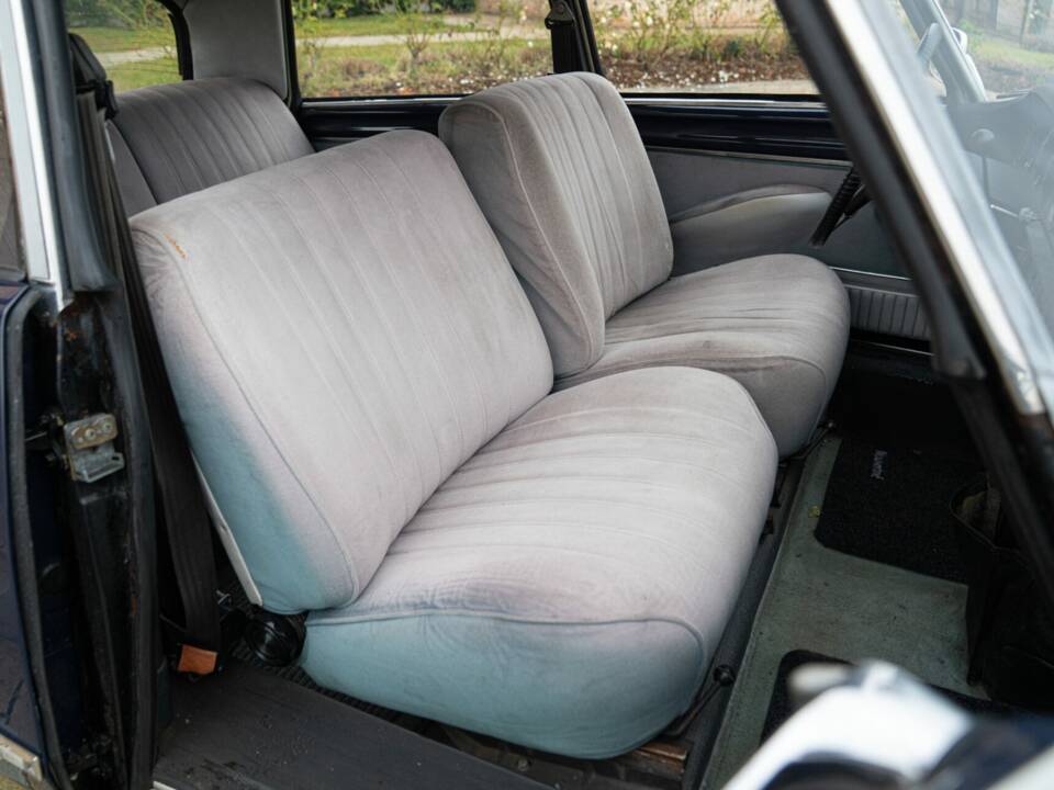 Image 32/50 of Citroën DS 20 (1972)