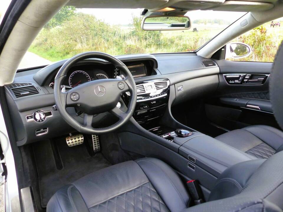 Mercedes-Benz CL 65 AMG Coupé (C 216) silber 2008