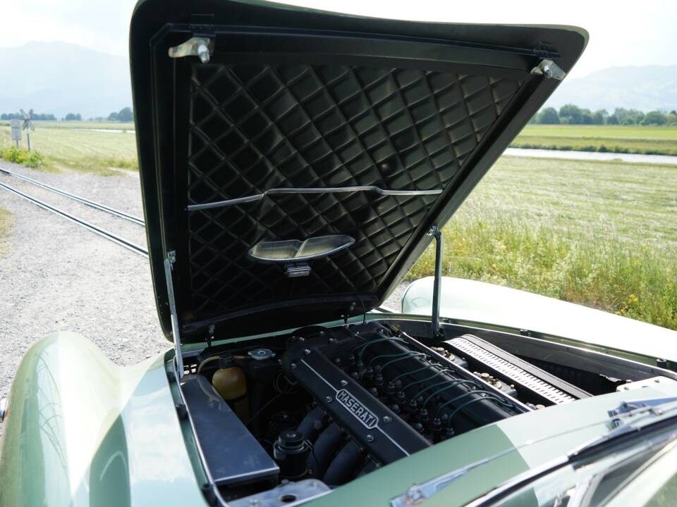 Image 74/75 of Maserati 3500 GT Touring (1961)