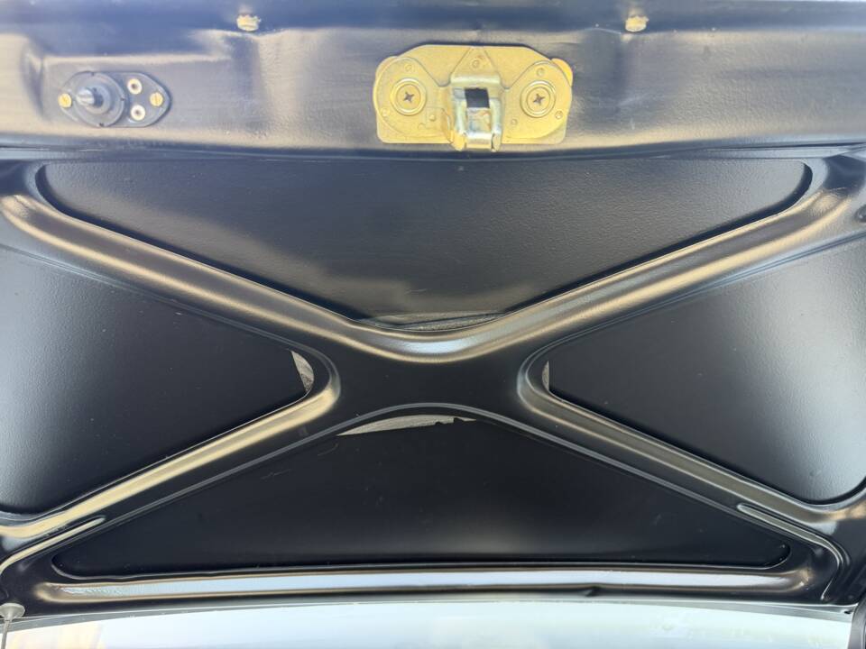 Bild 78/97 von Mercedes-Benz 280 SL (1969)