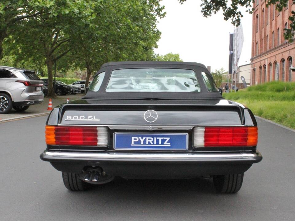 Image 20/20 de Mercedes-Benz 500 SL (1986)