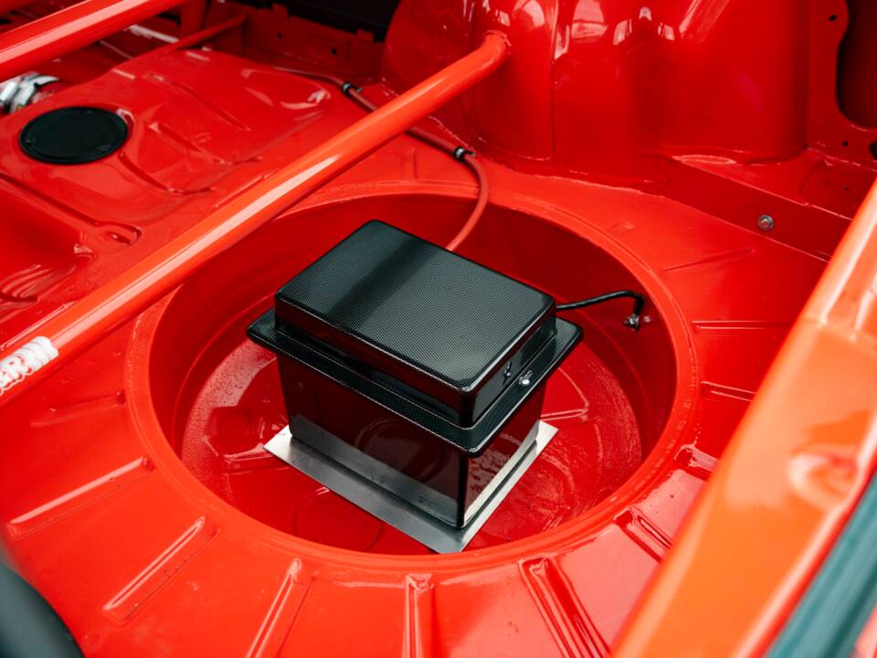 Afbeelding 19/61 van Volkswagen Golf Mk I GTI Pirelli 1.8 (1983)