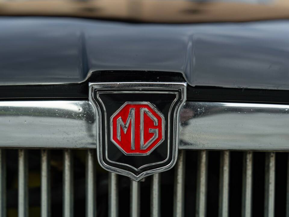 Obraz 25/50 pojazdu MG MGB GT (1978)