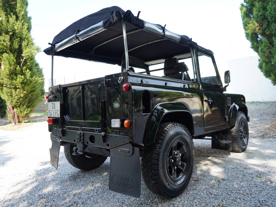 Bild 91/97 von Land Rover Defender 90 Td5 (2000)
