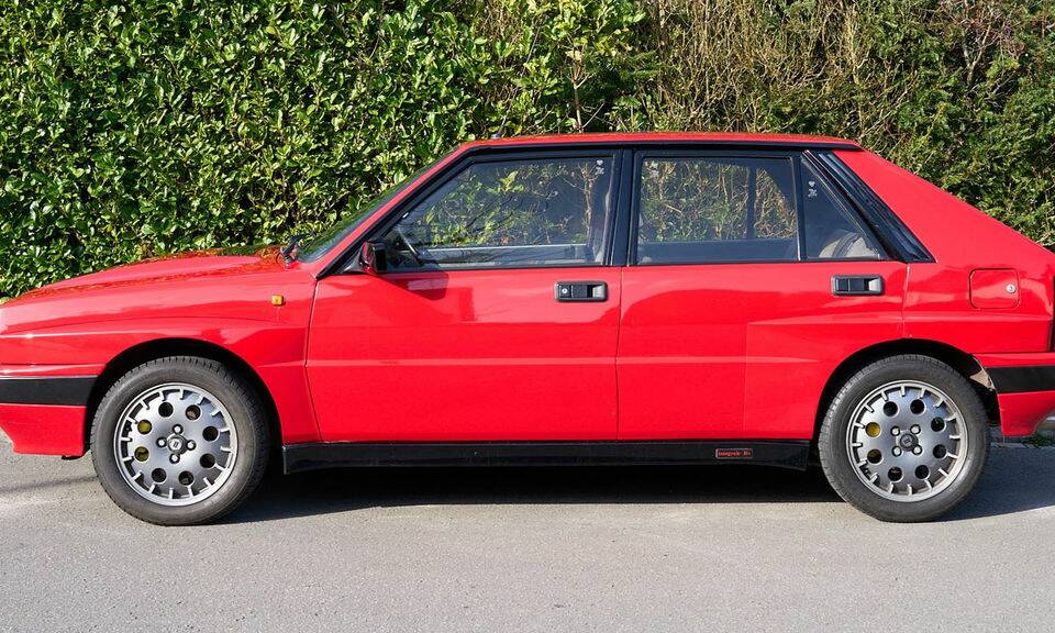 Imagen 1/8 de Lancia Delta HF Integrale 16V (1990)
