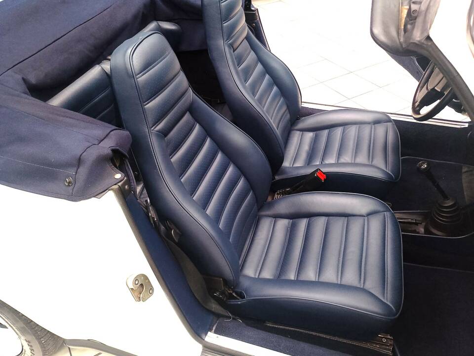 Bild 38/77 von Porsche 911 Carrera 3.2 (1984)