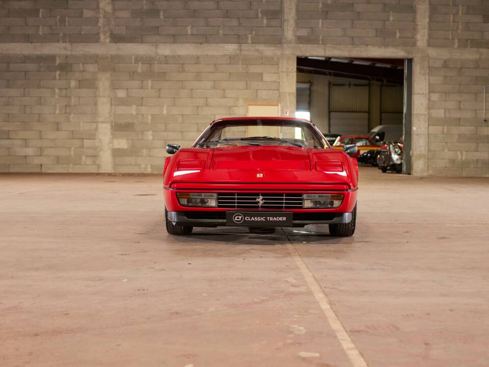 Image 23/79 of Ferrari 328 GTB (1985)