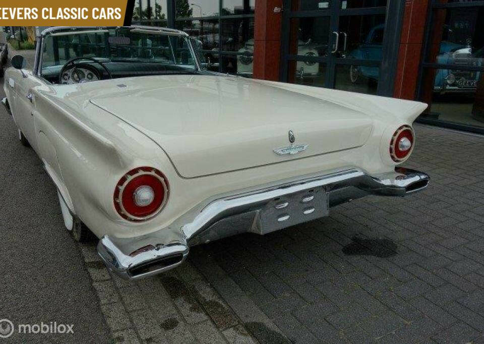 Image 5/6 of Ford Thunderbird (1957)