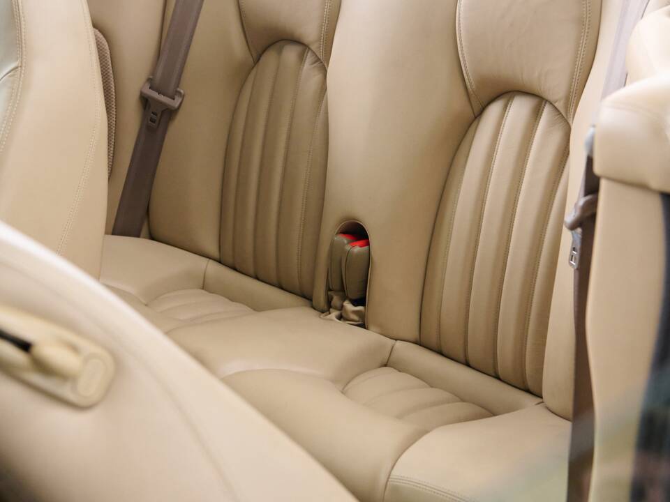 Bild 46/50 von Jaguar XK8 4.0 (2002)