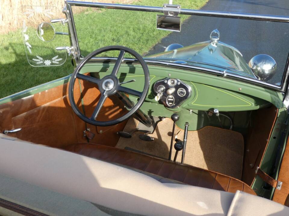 Image 14/22 of Ford Model A (1931)