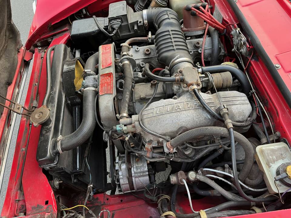 Bild 7/8 von FIAT Pininfarina Spidereuropa (1983)