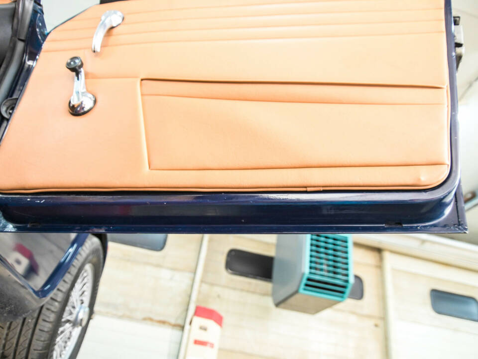 Image 42/50 de Triumph TR 250 (1968)