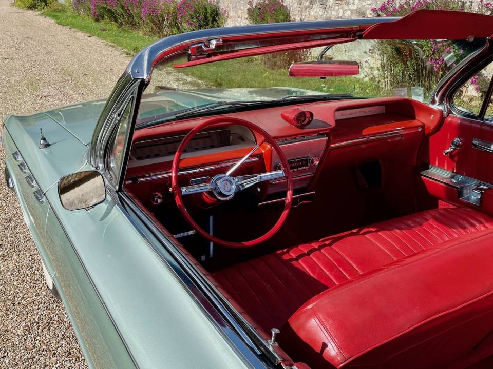 Image 36/50 of Buick Electra 225 Convertible (1962)