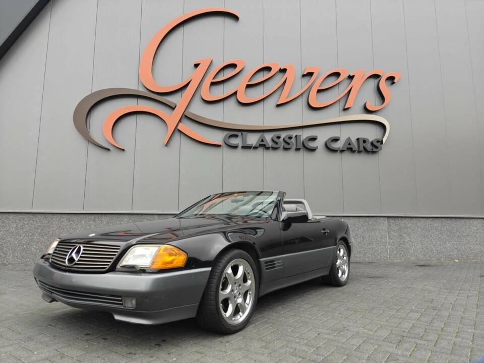 Image 17/50 de Mercedes-Benz 500 SL (1991)
