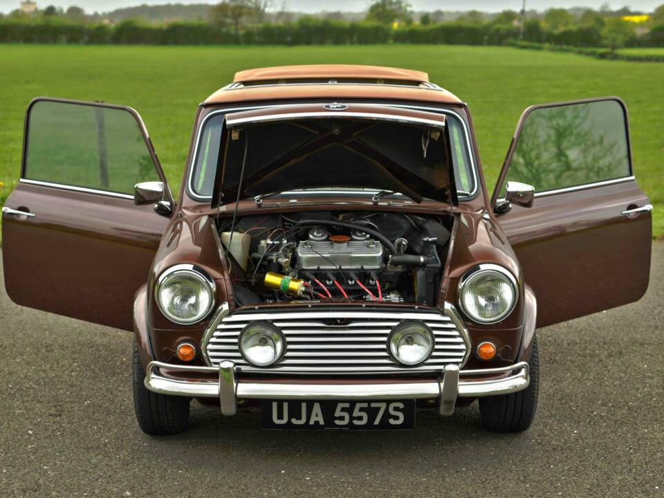 Image 15/50 of Leyland Mini 1275 Wood &amp; Pickett (1976)