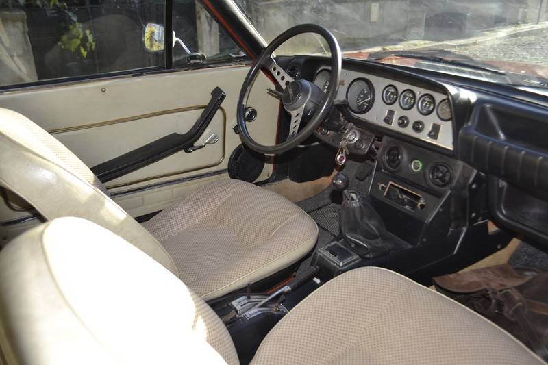 Image 28/56 of FIAT 124 Sport Coupe (1973)
