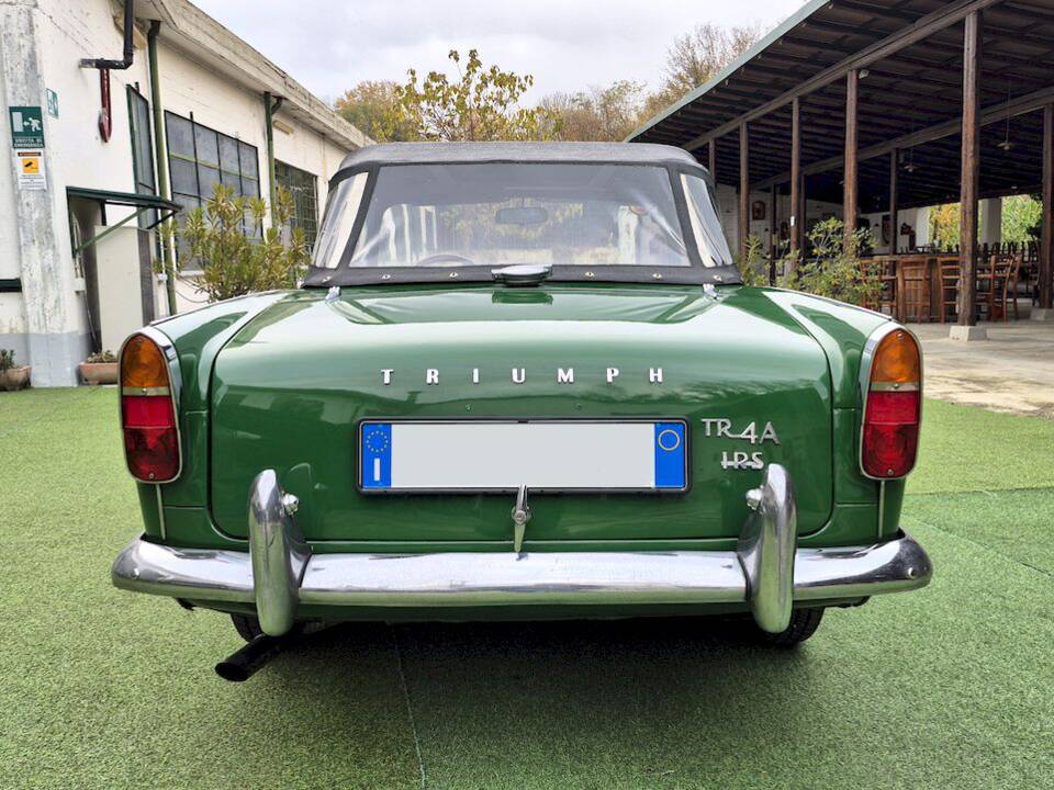 Image 58/66 of Triumph TR 4A IRS (1966)