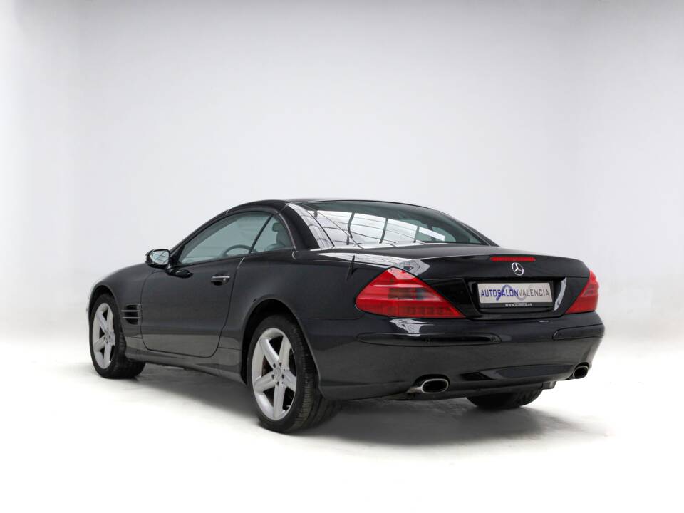 Imagen 7/38 de Mercedes-Benz SL 350 (2003)