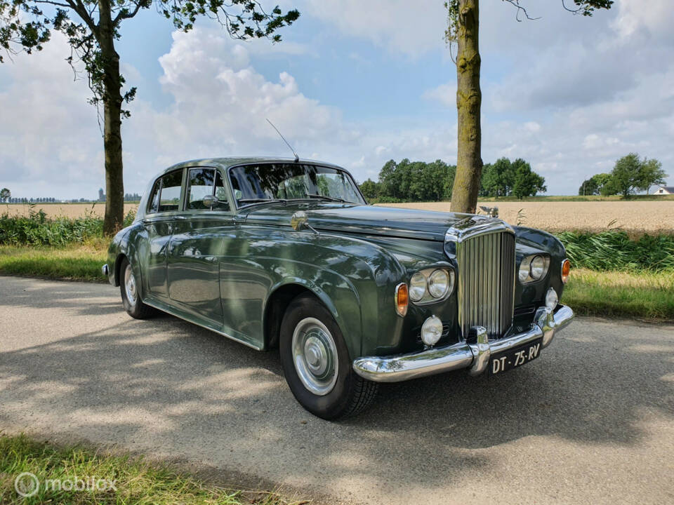 Afbeelding 13/50 van Bentley S 3 (1963)