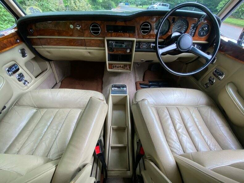 Image 31/50 of Bentley Corniche (1980)
