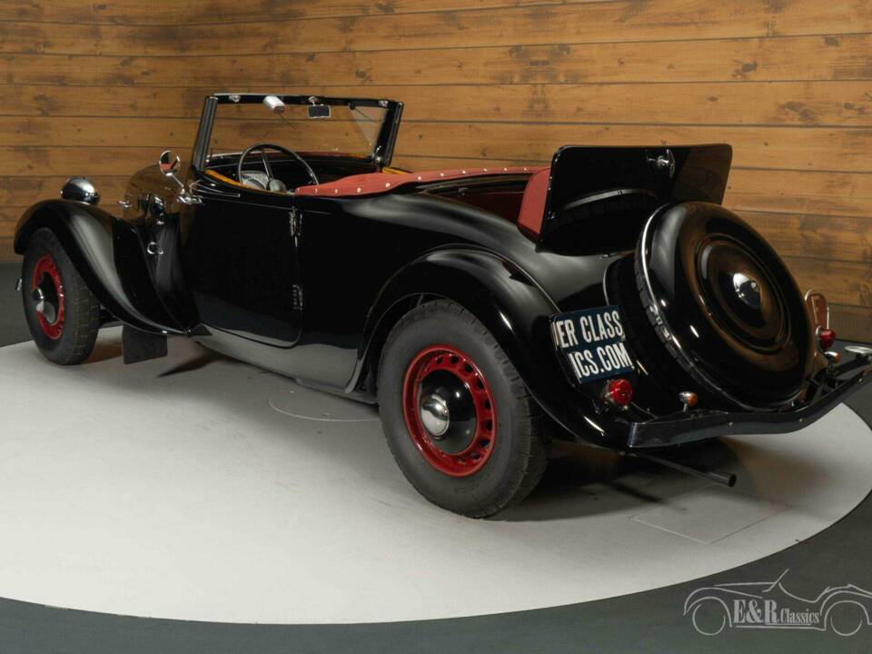 Afbeelding 6/19 van Citroën Traction Avant 11 BL Légère (1937)