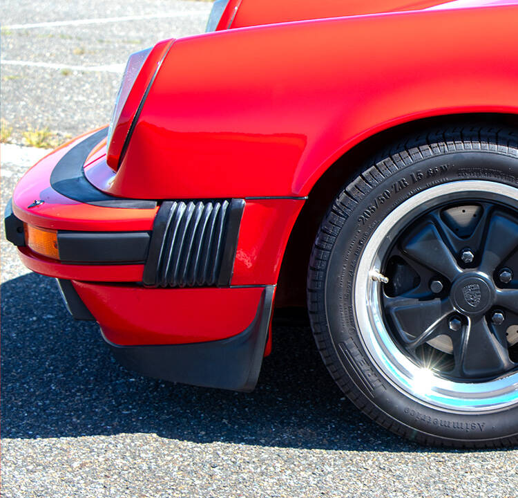 Image 17/35 of Porsche 911 Carrera 3.2 (1985)