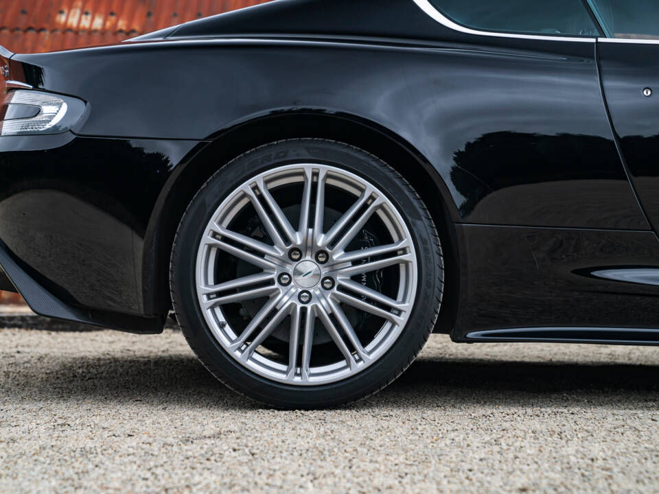 Image 35/36 of Aston Martin DBS (2008)