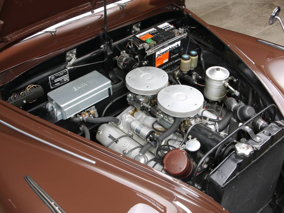 Image 25/26 of BMW 502 Autenrieth (1955)