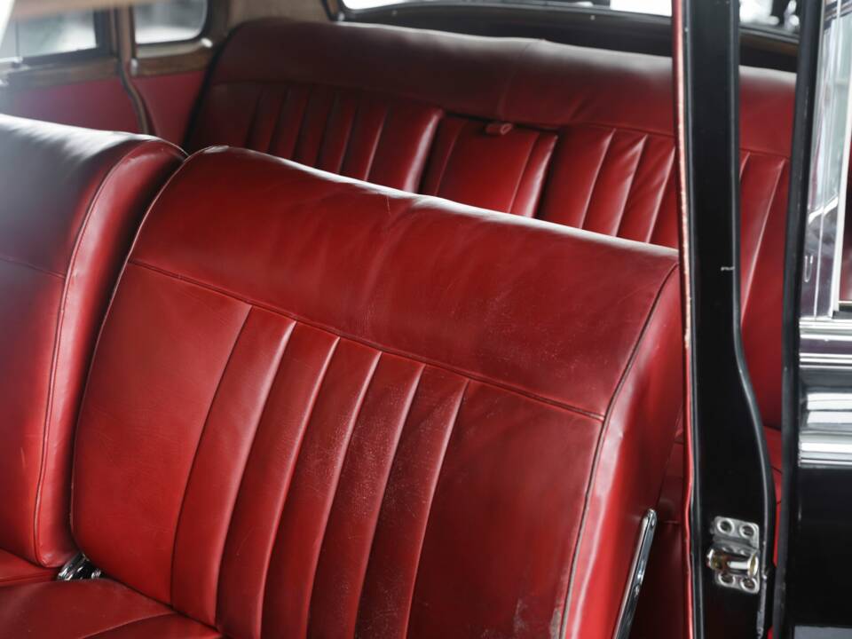 Image 22/50 de Mercedes-Benz 300 c (1956)